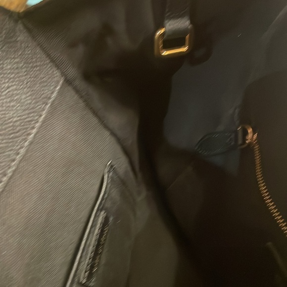 Burberry small leather tote - Picture 9 of 12